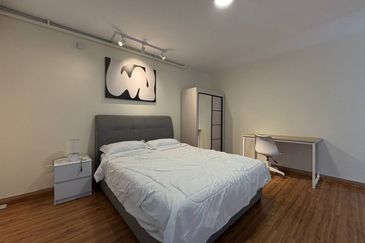 Tower M, Empire City