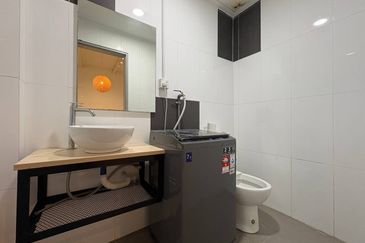 Tower M, Empire City