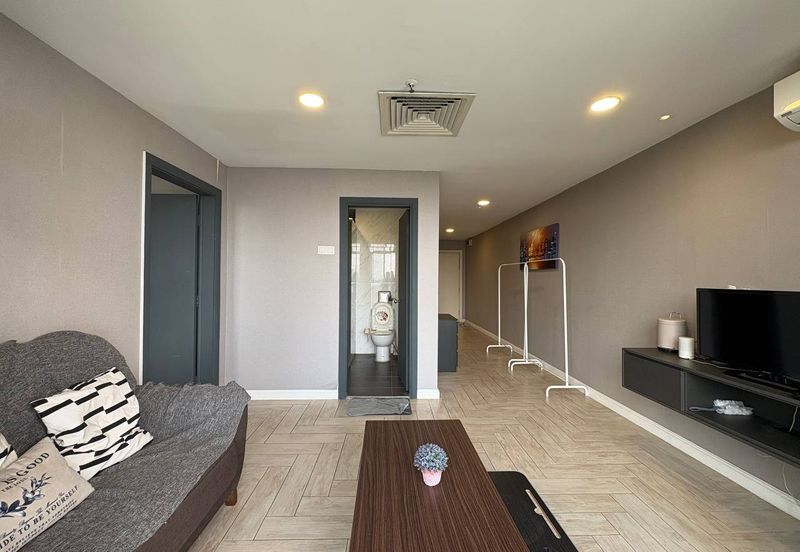 Crown Tower @ Empire City