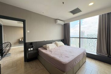 Crown Tower @ Empire City