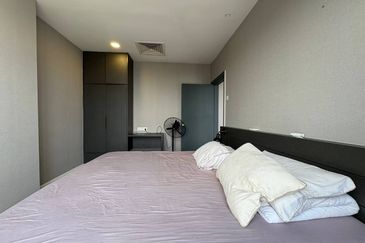 Crown Tower @ Empire City