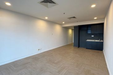 Crown Tower @ Empire City