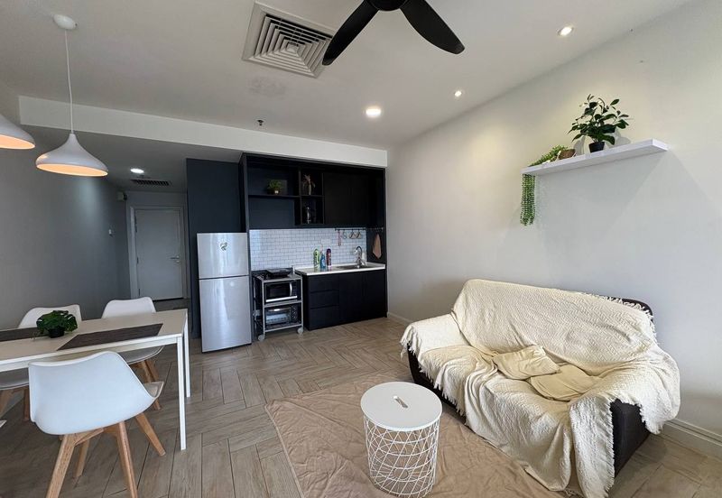 Crown Tower @ Empire City