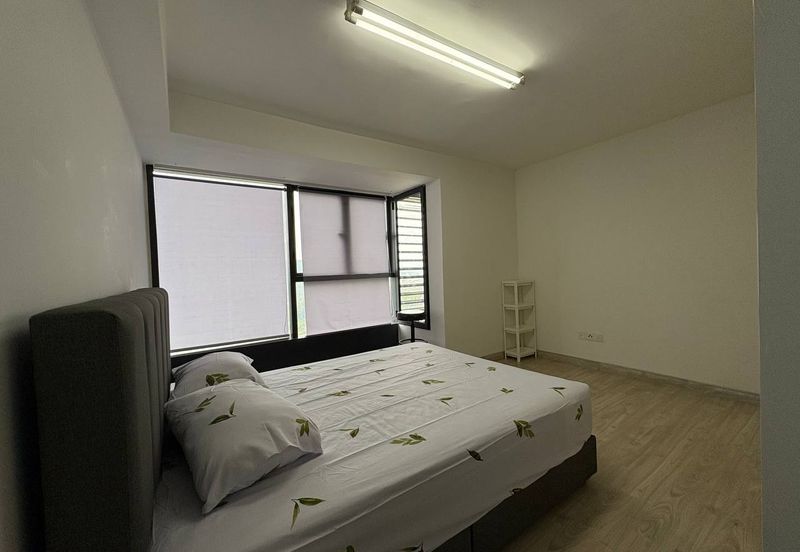 Halo Sunday @ Empire City