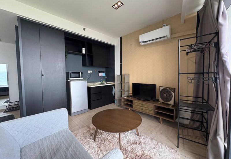 Crown Tower @ Empire City