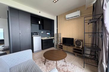 Crown Tower @ Empire City