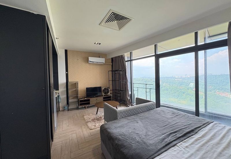 Crown Tower @ Empire City