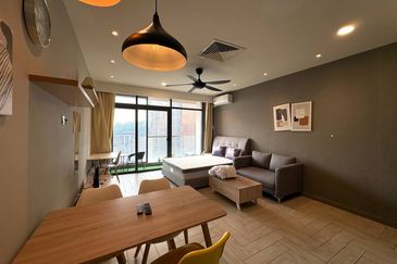 Crown Tower @ Empire City