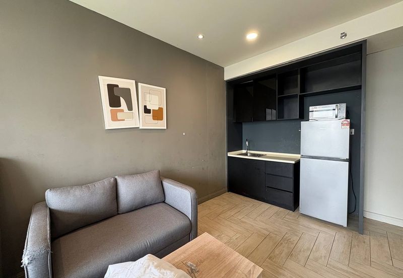 Crown Tower @ Empire City