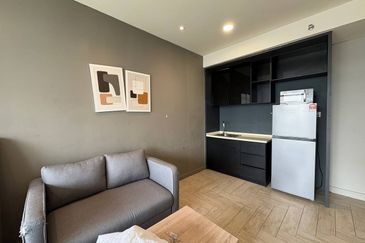 Crown Tower @ Empire City