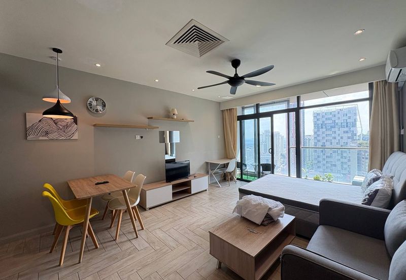 Crown Tower @ Empire City