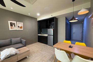 Crown Tower @ Empire City