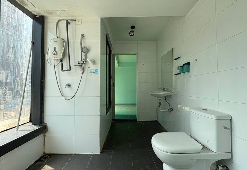 Halo Sunday @ Empire City