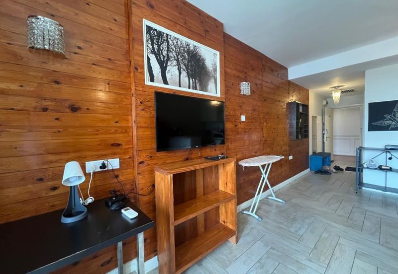 Crown Tower @ Empire City