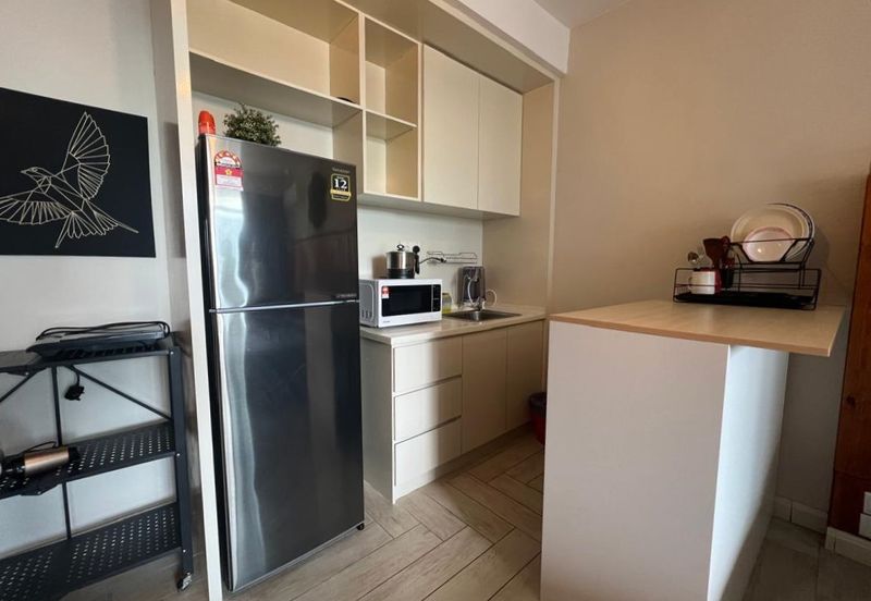 Crown Tower @ Empire City