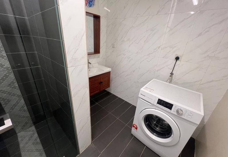 Crown Tower @ Empire City