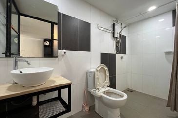 Tower M, Empire City