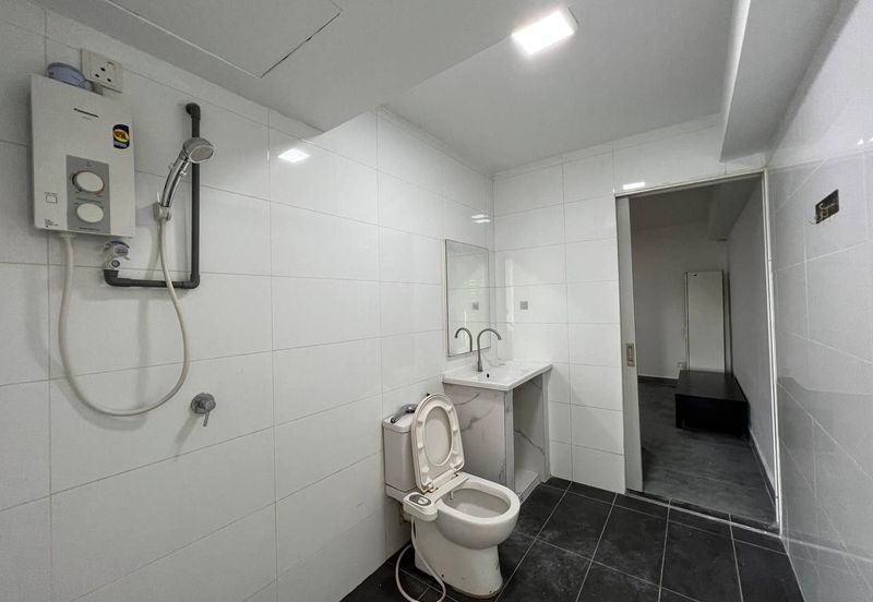 Halo Sunday @ Empire City