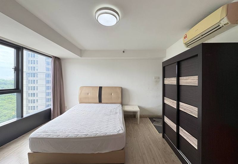 Halo Sunday @ Empire City