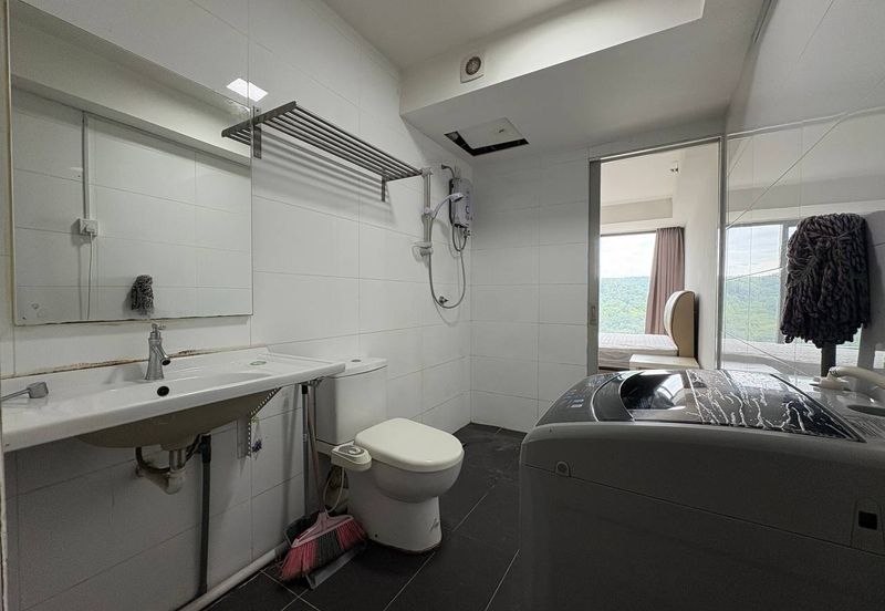 Halo Sunday @ Empire City