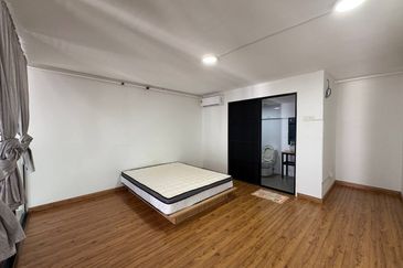 Tower M, Empire City