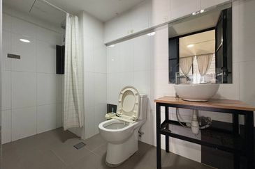 Tower M, Empire City