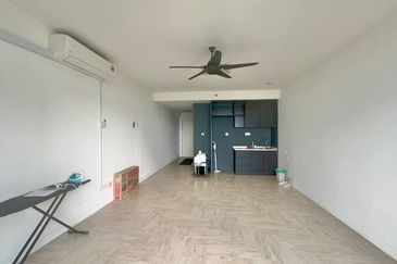 Crown Tower @ Empire City