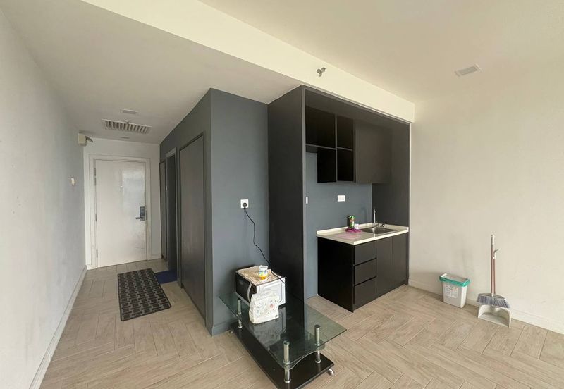 Crown Tower @ Empire City