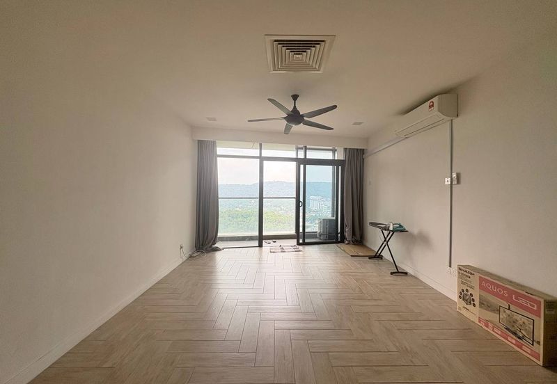 Crown Tower @ Empire City