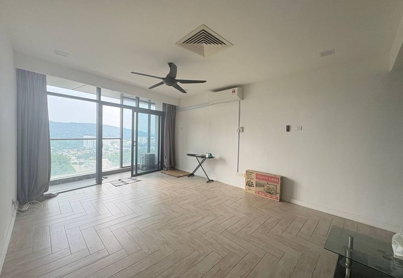 Crown Tower @ Empire City