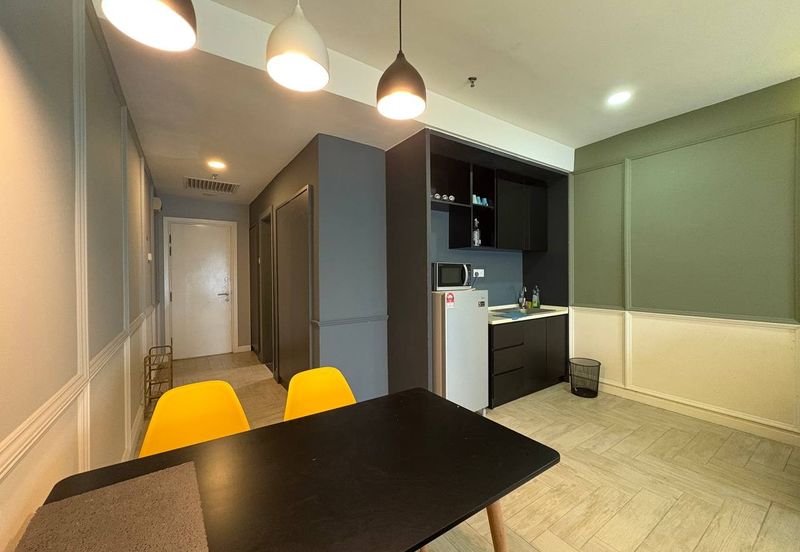 Crown Tower @ Empire City