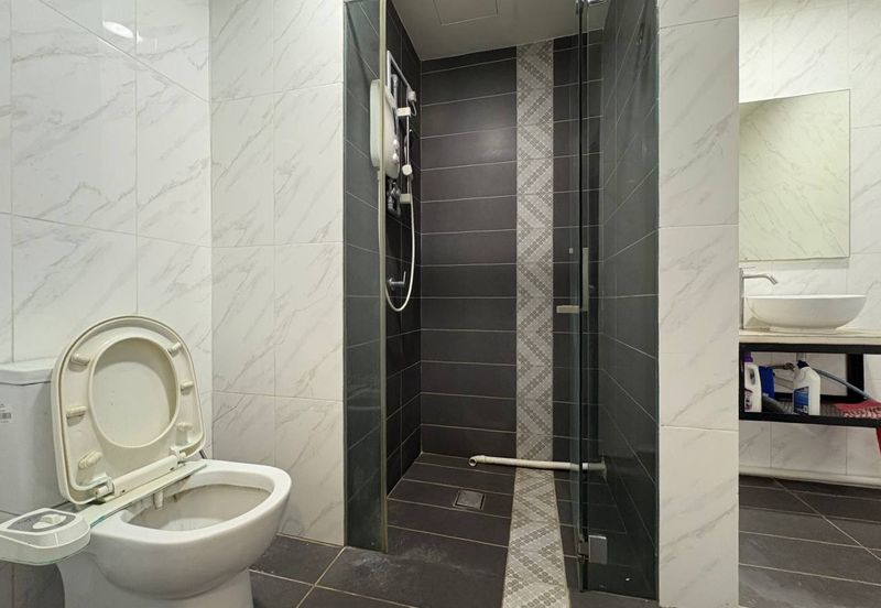 Crown Tower @ Empire City