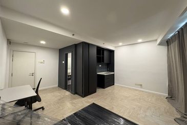 Crown Tower @ Empire City