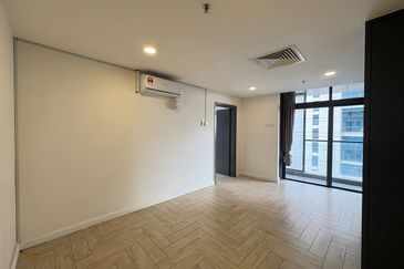 Crown Tower @ Empire City