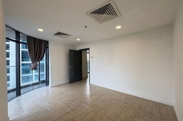 Crown Tower @ Empire City