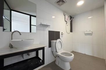 Tower M, Empire City