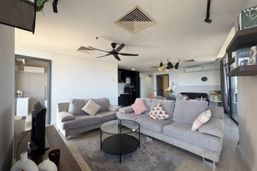 Crown Tower @ Empire City