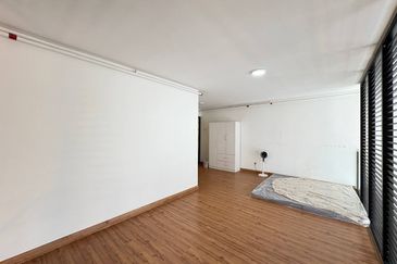 Tower M, Empire City