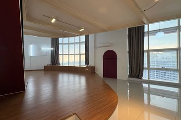 Tower M, Empire City