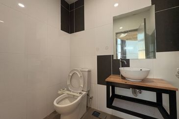 Tower M, Empire City