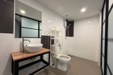 Tower M, Empire City