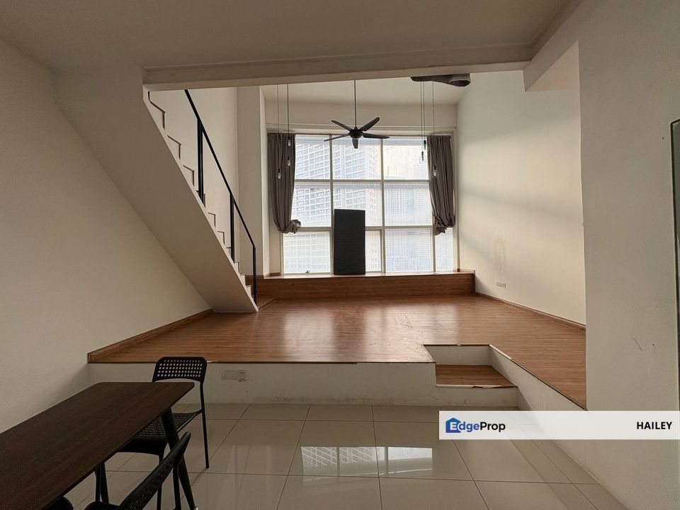 Partly Furnished SOHO Unit Empire City Damansara, Selangor, Petaling Jaya