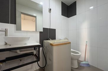 Tower M, Empire City