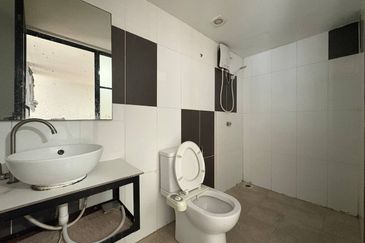 Tower M, Empire City