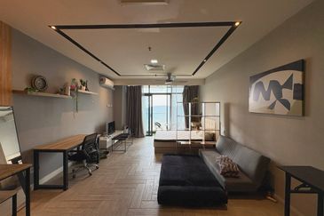 Crown Tower @ Empire City