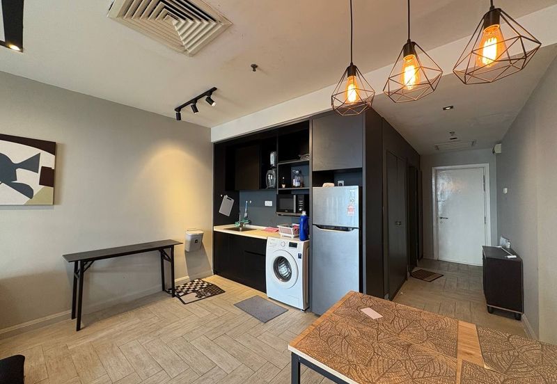 Crown Tower @ Empire City