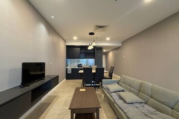 Crown Tower @ Empire City