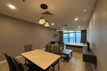 Crown Tower @ Empire City