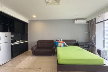 Crown Tower @ Empire City