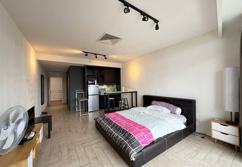 Crown Tower @ Empire City